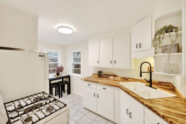 2638 East Lawn Court, Madison, WI 53704