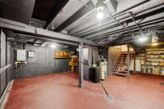 2638 East Lawn Court, Madison, WI 53704