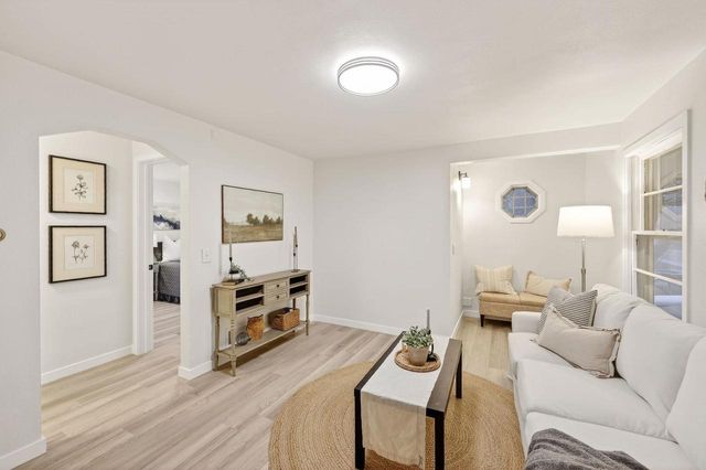 2638 East Lawn Court, Madison, WI 53704