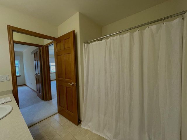 2949 Clearwater LANE, Waukesha, WI 53189