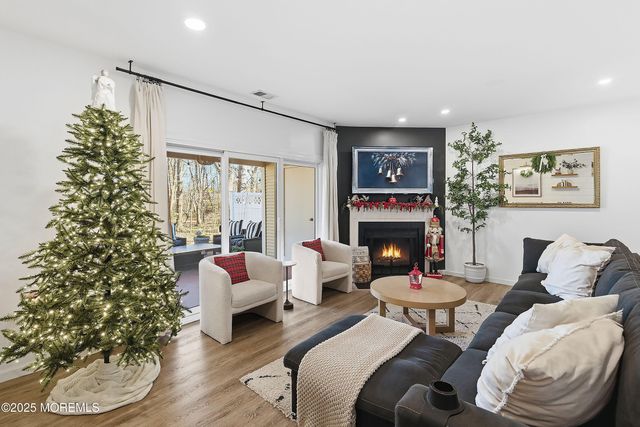 124 Secretariat Court, Tinton Falls, NJ 07724