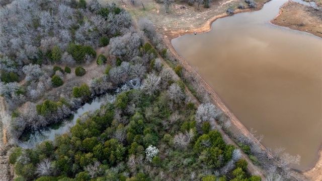 16303 E Rock Creek Road, Norman, OK 73026