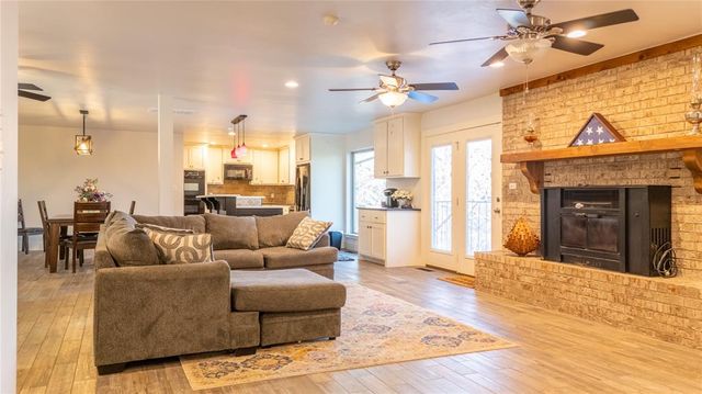 16303 E Rock Creek Road, Norman, OK 73026