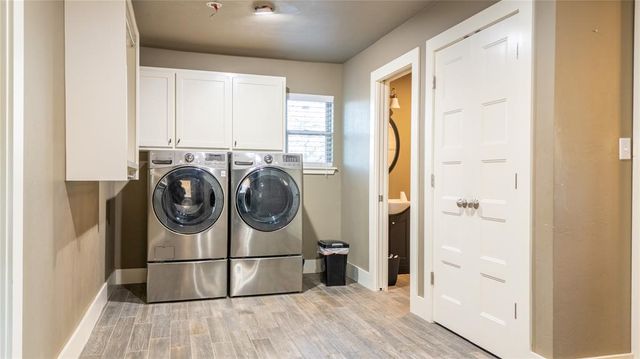 16303 E Rock Creek Road, Norman, OK 73026