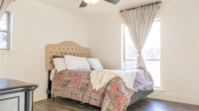 16303 E Rock Creek Road, Norman, OK 73026