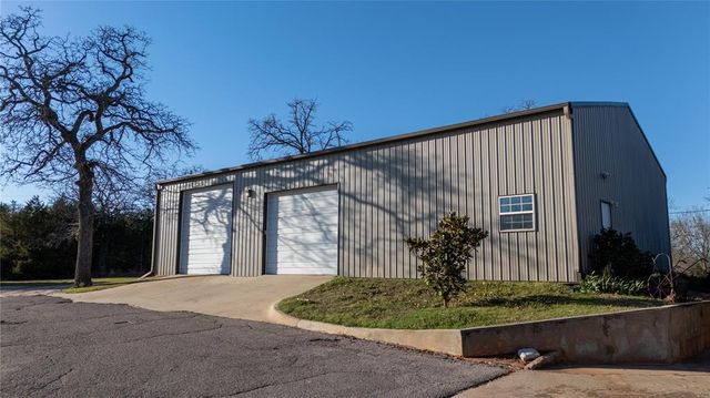 16303 E Rock Creek Road, Norman, OK 73026