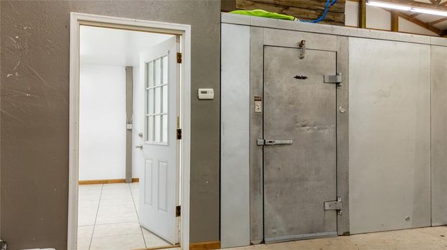 16303 E Rock Creek Road, Norman, OK 73026