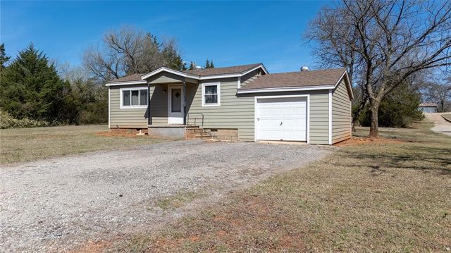 16303 E Rock Creek Road, Norman, OK 73026