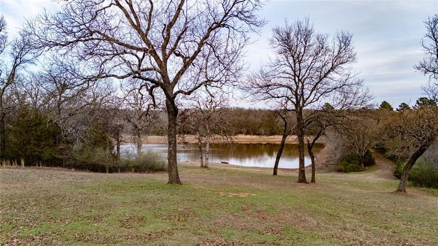 16303 E Rock Creek Road, Norman, OK 73026