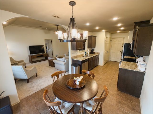 401 Worchester, Siloam Springs, AR 72761