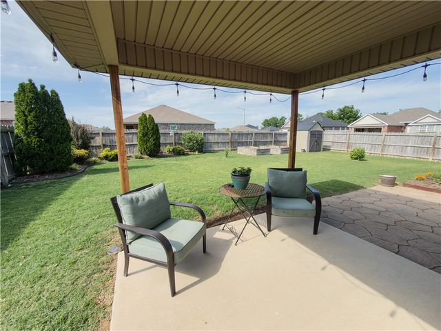 401 Worchester, Siloam Springs, AR 72761