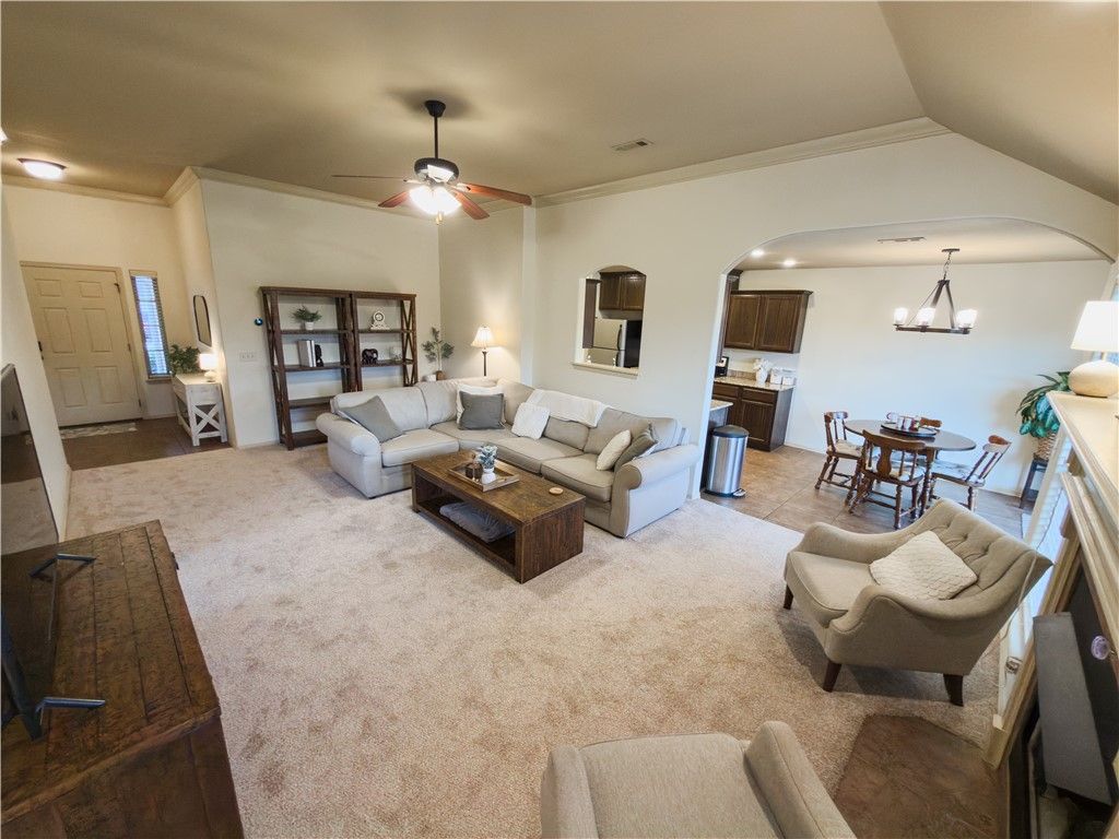 401 Worchester, Siloam Springs, AR 72761