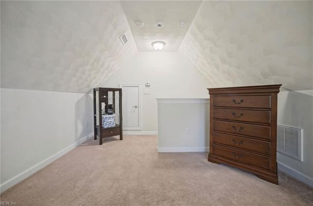 2448 Orchard Hill LN, Virginia Beach, VA 23456