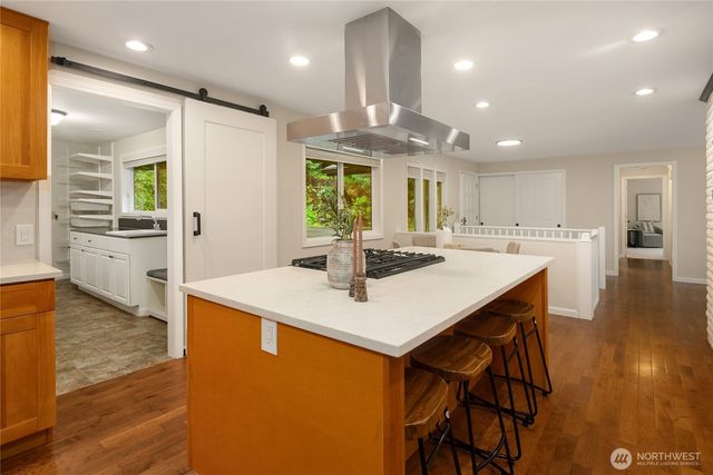 17707 SE 60th Street, Bellevue, WA 98006