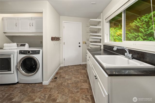 17707 SE 60th Street, Bellevue, WA 98006