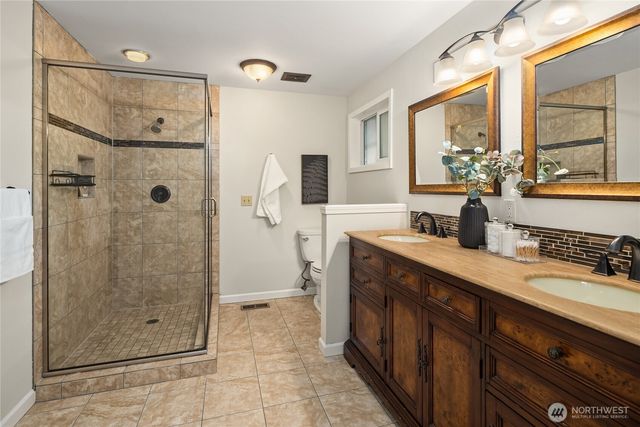 17707 SE 60th Street, Bellevue, WA 98006
