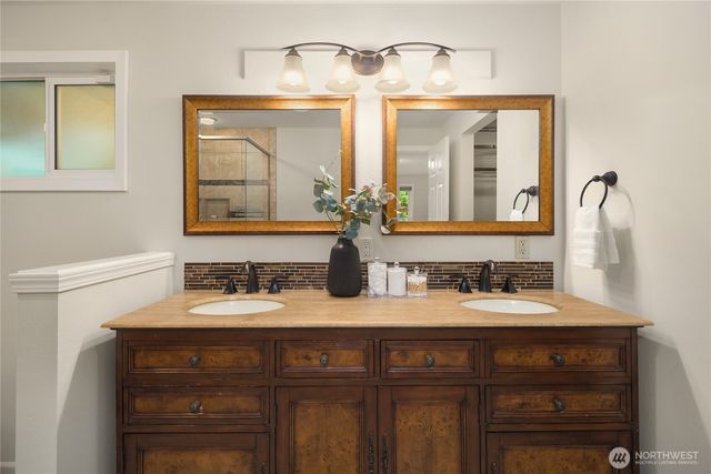 17707 SE 60th Street, Bellevue, WA 98006