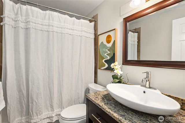 17707 SE 60th Street, Bellevue, WA 98006