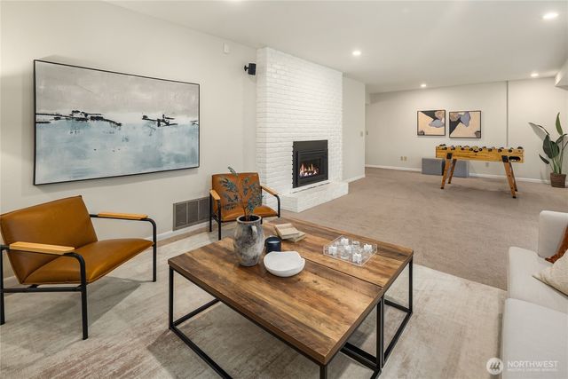 17707 SE 60th Street, Bellevue, WA 98006