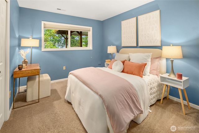 17707 SE 60th Street, Bellevue, WA 98006