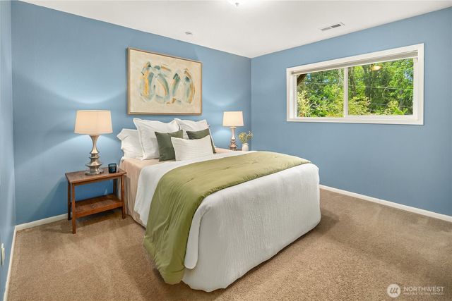 17707 SE 60th Street, Bellevue, WA 98006