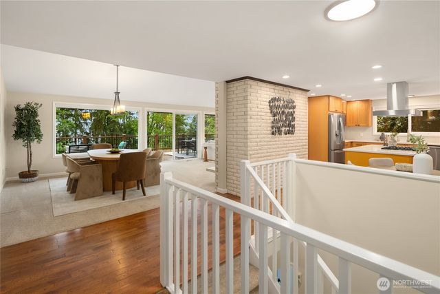 17707 SE 60th Street, Bellevue, WA 98006