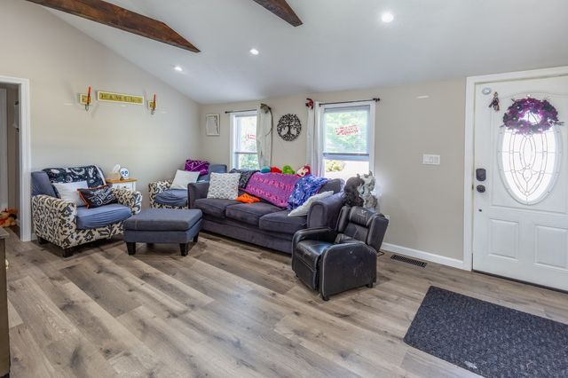 11 Madlyn St, Plymouth, MA 02360