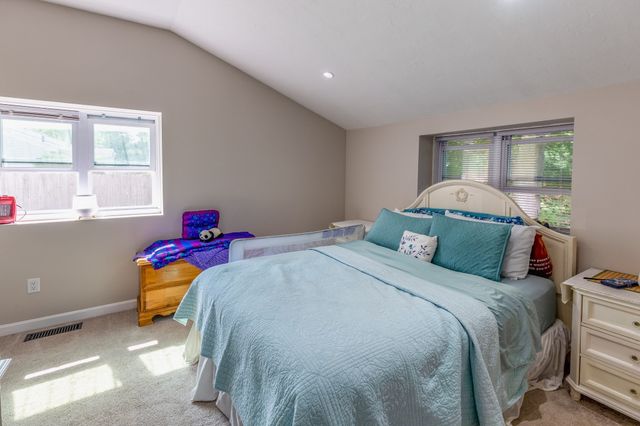 11 Madlyn St, Plymouth, MA 02360
