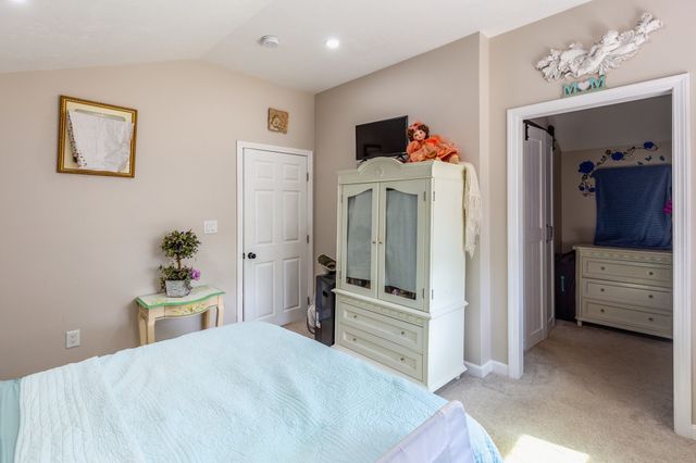 11 Madlyn St, Plymouth, MA 02360