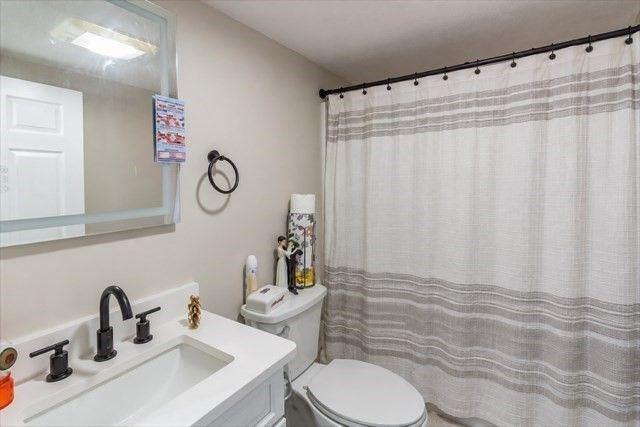 11 Madlyn St, Plymouth, MA 02360