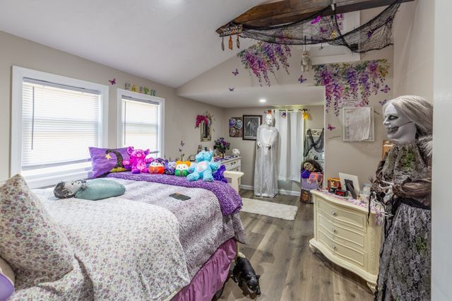 11 Madlyn St, Plymouth, MA 02360