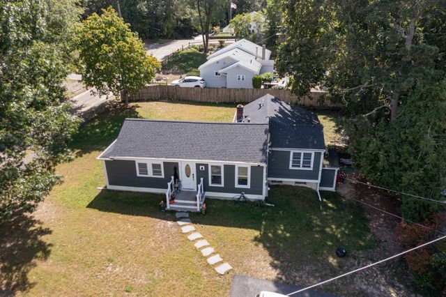 11 Madlyn St, Plymouth, MA 02360