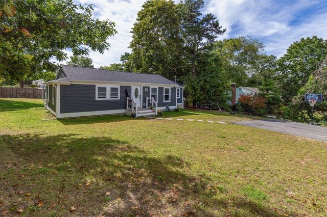 11 Madlyn St, Plymouth, MA 02360