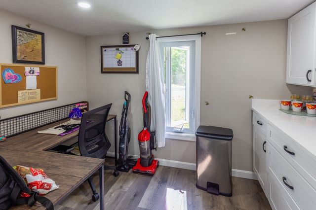 11 Madlyn St, Plymouth, MA 02360