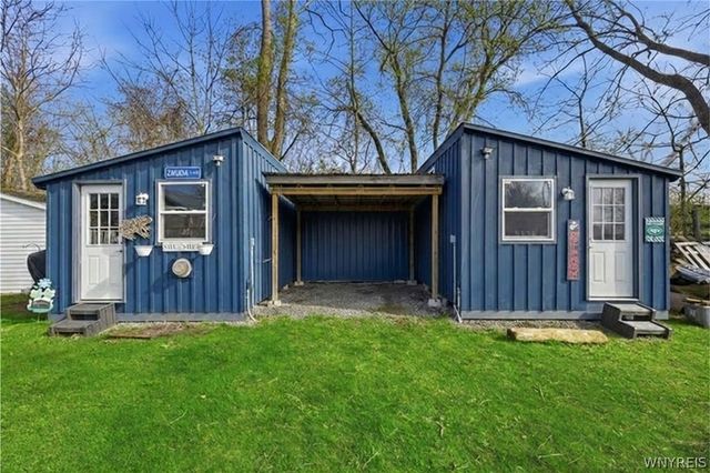 879 Triangle Drive, Hanover, NY 14081
