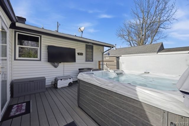 879 Triangle Drive, Hanover, NY 14081
