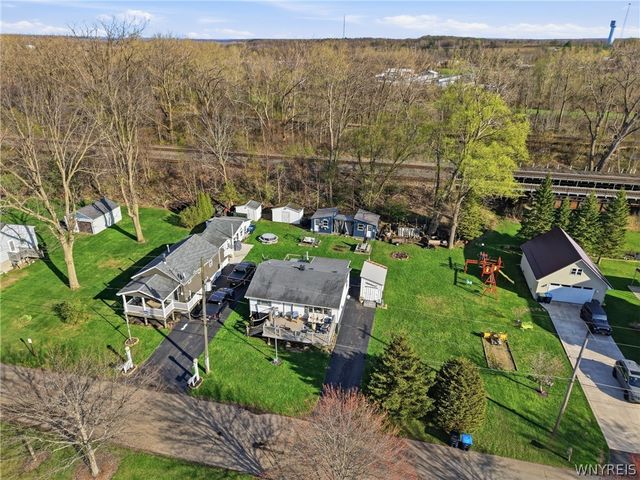 879 Triangle Drive, Hanover, NY 14081