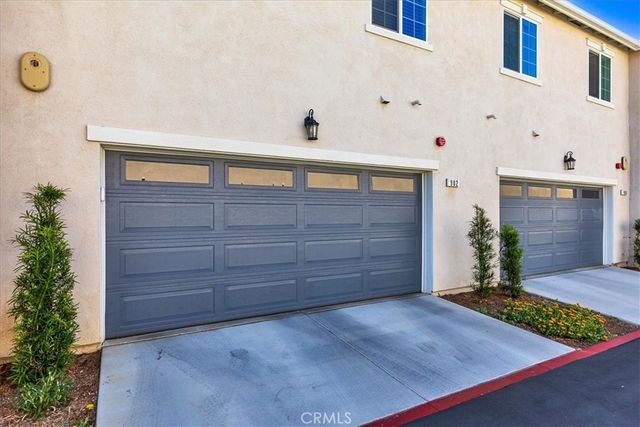 41976 Isadora 902, Murrieta, CA 92562