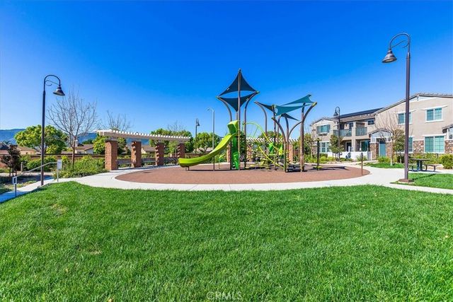 41976 Isadora 902, Murrieta, CA 92562