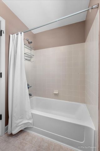 2431 Trailside Lane, Wauconda, IL 60084