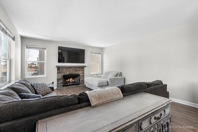 2431 Trailside Lane, Wauconda, IL 60084