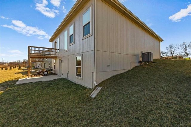 817 Shane Court, Belton, MO 64012