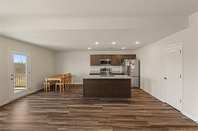 817 Shane Court, Belton, MO 64012