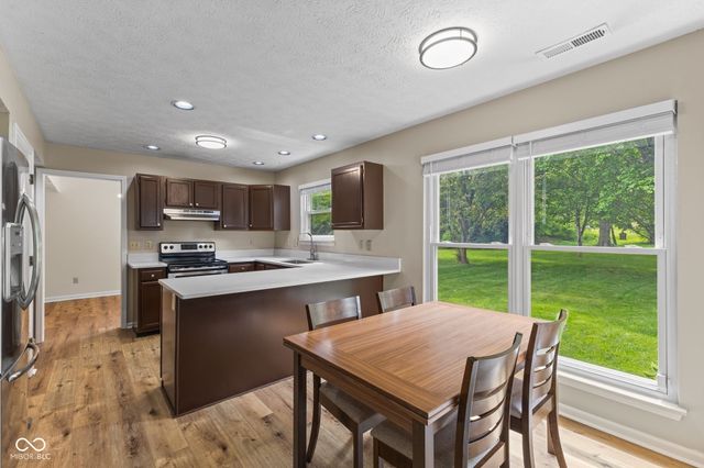 12427 Doe Lane, Indianapolis, IN 46236