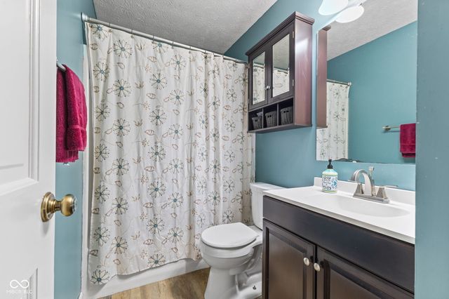 12427 Doe Lane, Indianapolis, IN 46236