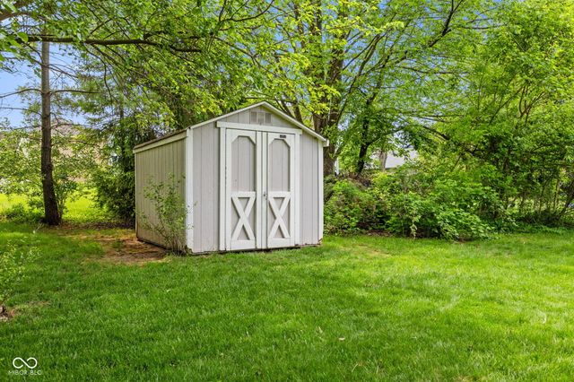 12427 Doe Lane, Indianapolis, IN 46236