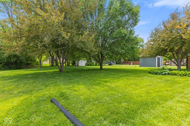 12427 Doe Lane, Indianapolis, IN 46236