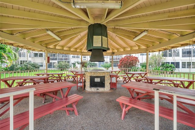 4441 NW 16th Street J311, Lauderhill, FL 33313