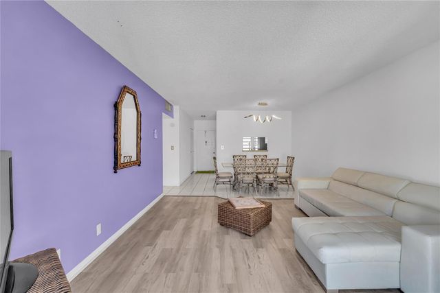 4441 NW 16th Street J311, Lauderhill, FL 33313