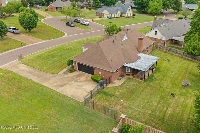 7254 Flower Creek Drive, Southaven, MS 38671